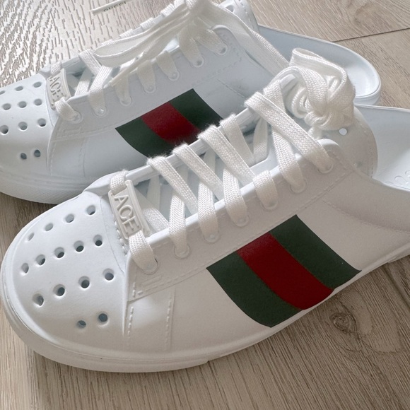 GUCCI Ace Rubber Slides - Picture 1 of 5